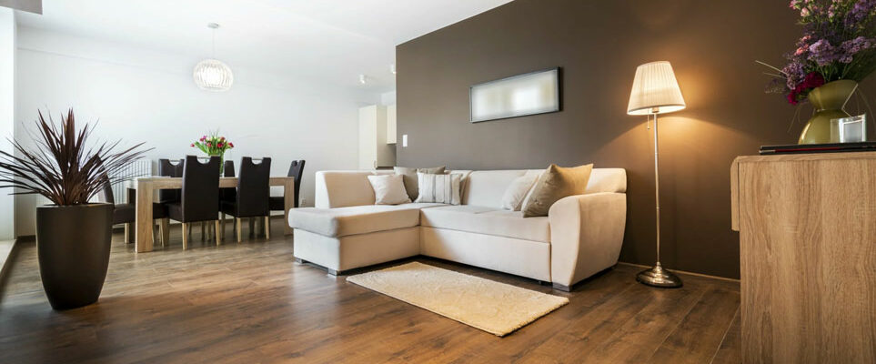 ¿Qué colores son ideales para crear un ambiente acogedor en una sala de estar?