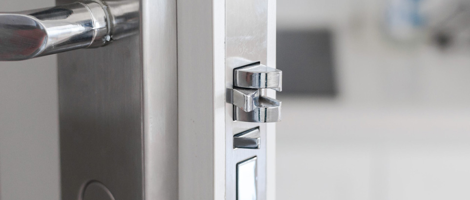 Tipos de puertas acorazadas según su uso